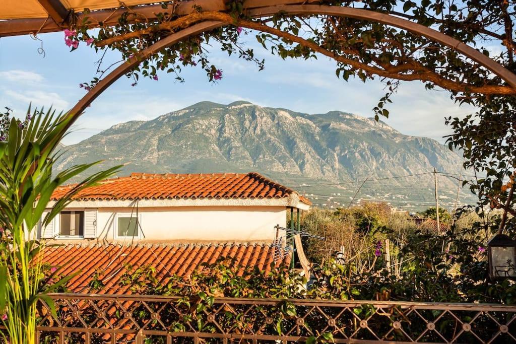 Bougainvillea House 2 Kalamata Exteriör bild
